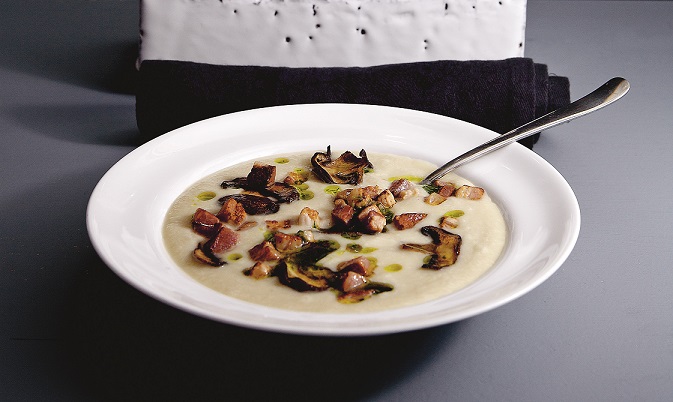 Jordärtskockssoppa med calvados och äpplemust